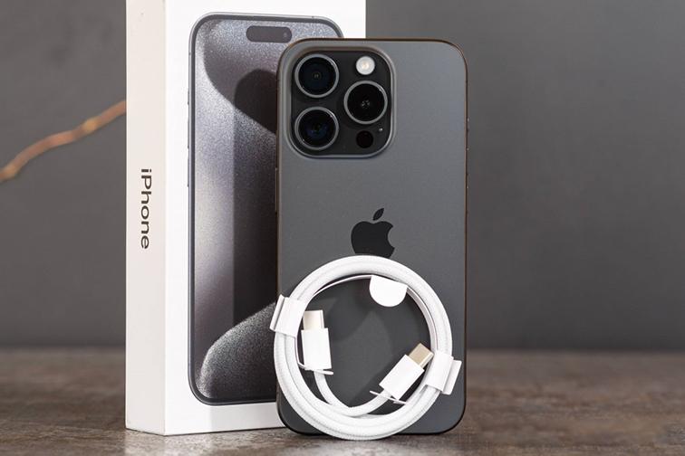 thiết kế iphone 15 pro