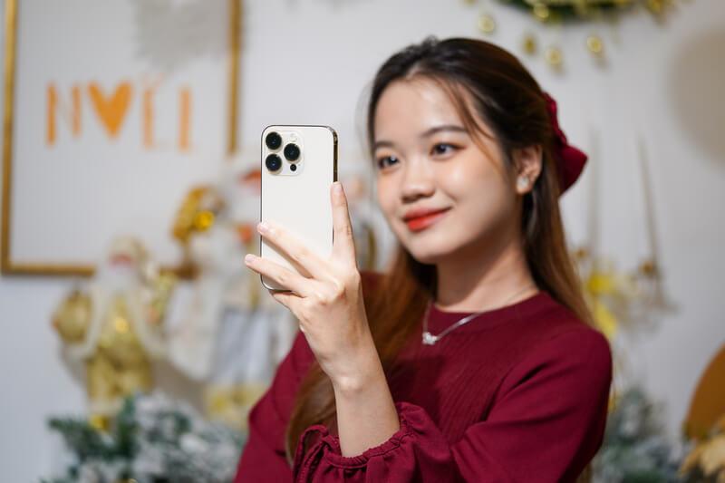 thiết kế iphone 16 pro max