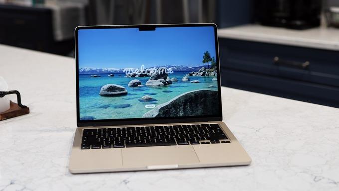 Giá MacBook Air M5 13 Inch 8 GPU